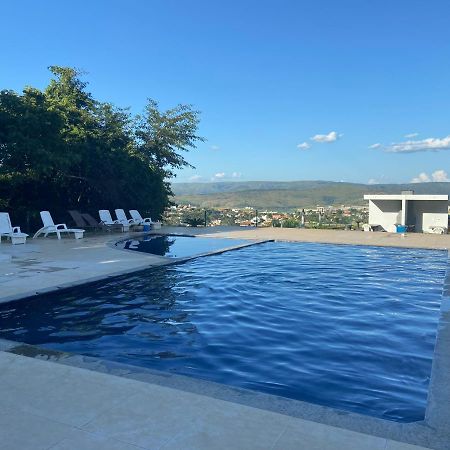 Casa Em Escarpas Do Lago Villa กาปีตอลิโอ ภายนอก รูปภาพ